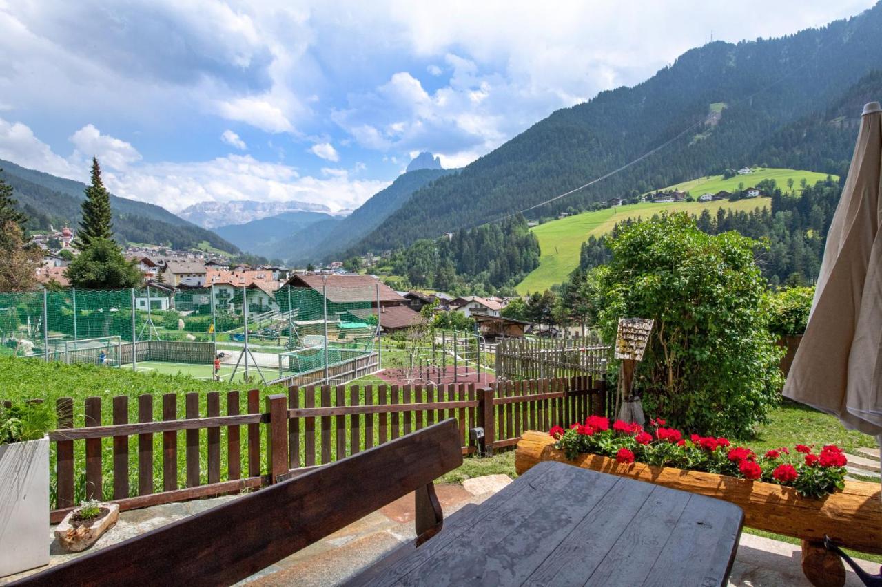 Apartments Berna Ortisei Exteriör bild